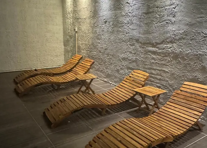 By The - Pool & Sauna *
